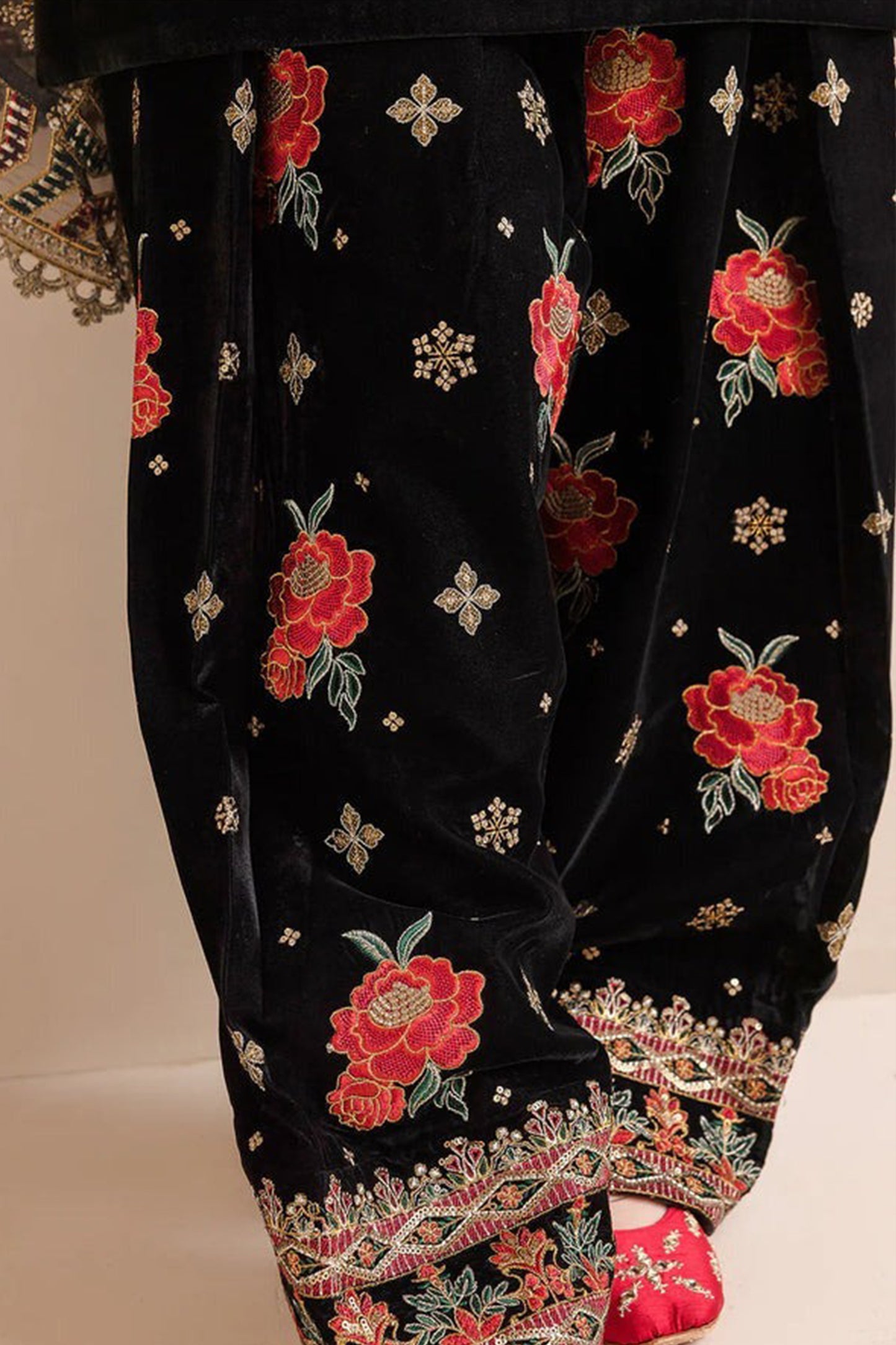 QN577 Embroidered Winter Velvet Dress With Organza embroidered Dupatta