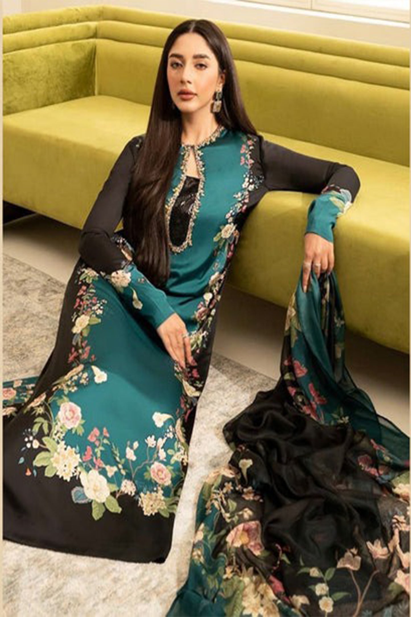 QN828-3PC-WINTER Unstitched silk fabric in floral print.