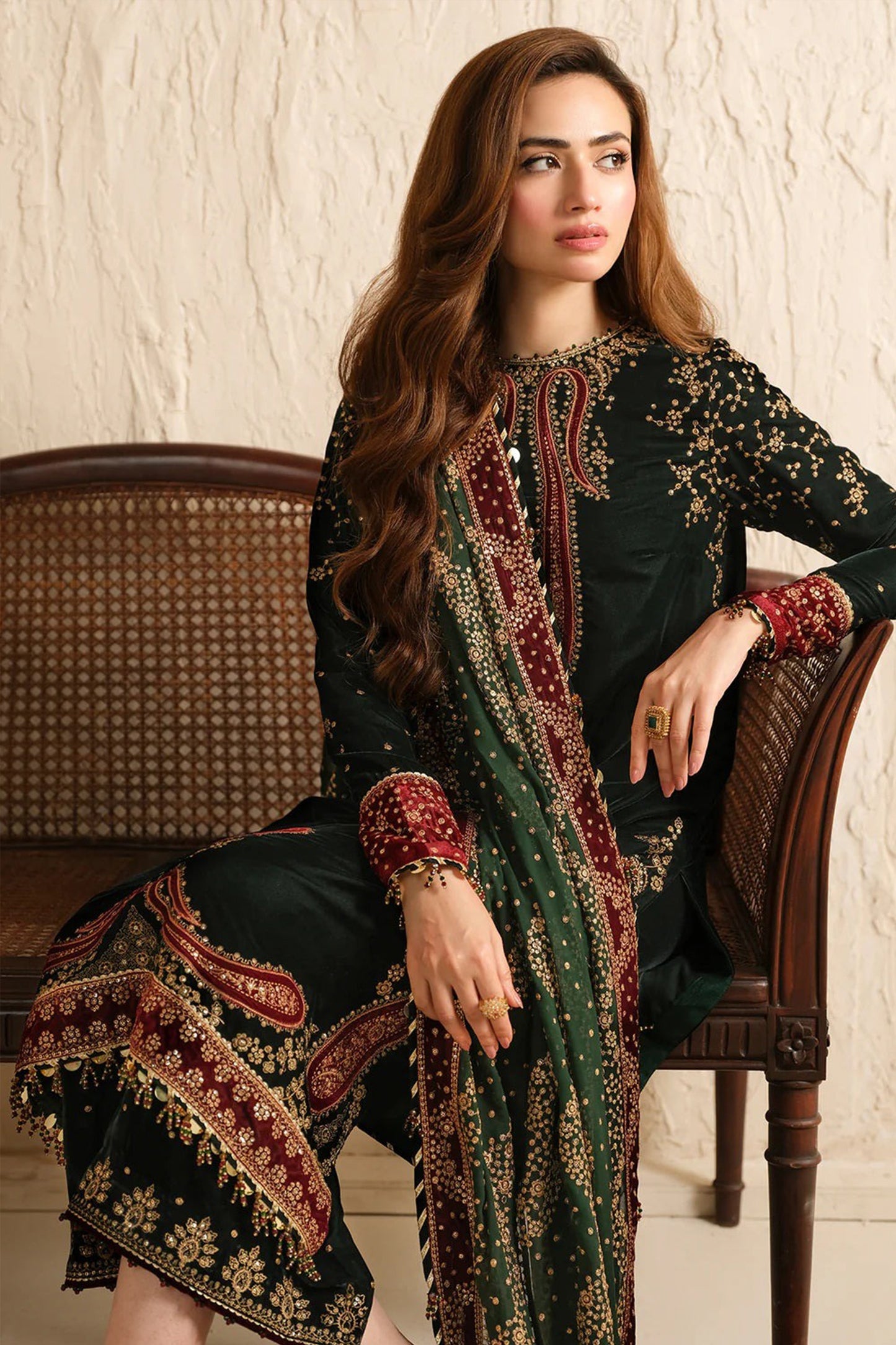 QN1102- Velvet Winter Embroidered 3 Piece Dress With Organza Printed Dopata
