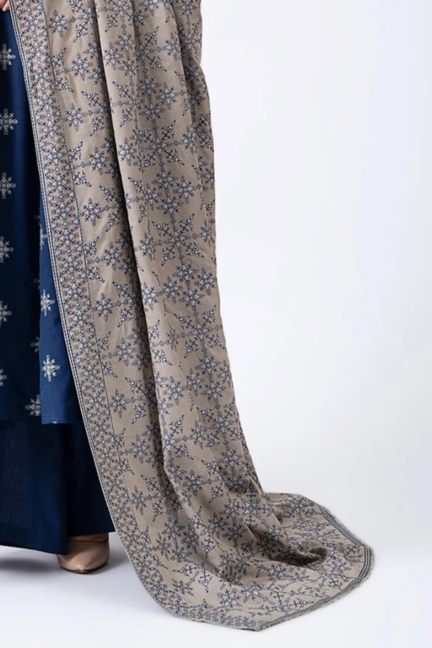 QN778-WINTER 3-Pc Embroidered Dhanak Suit with Heavy Embroidered Dhanak Shawll