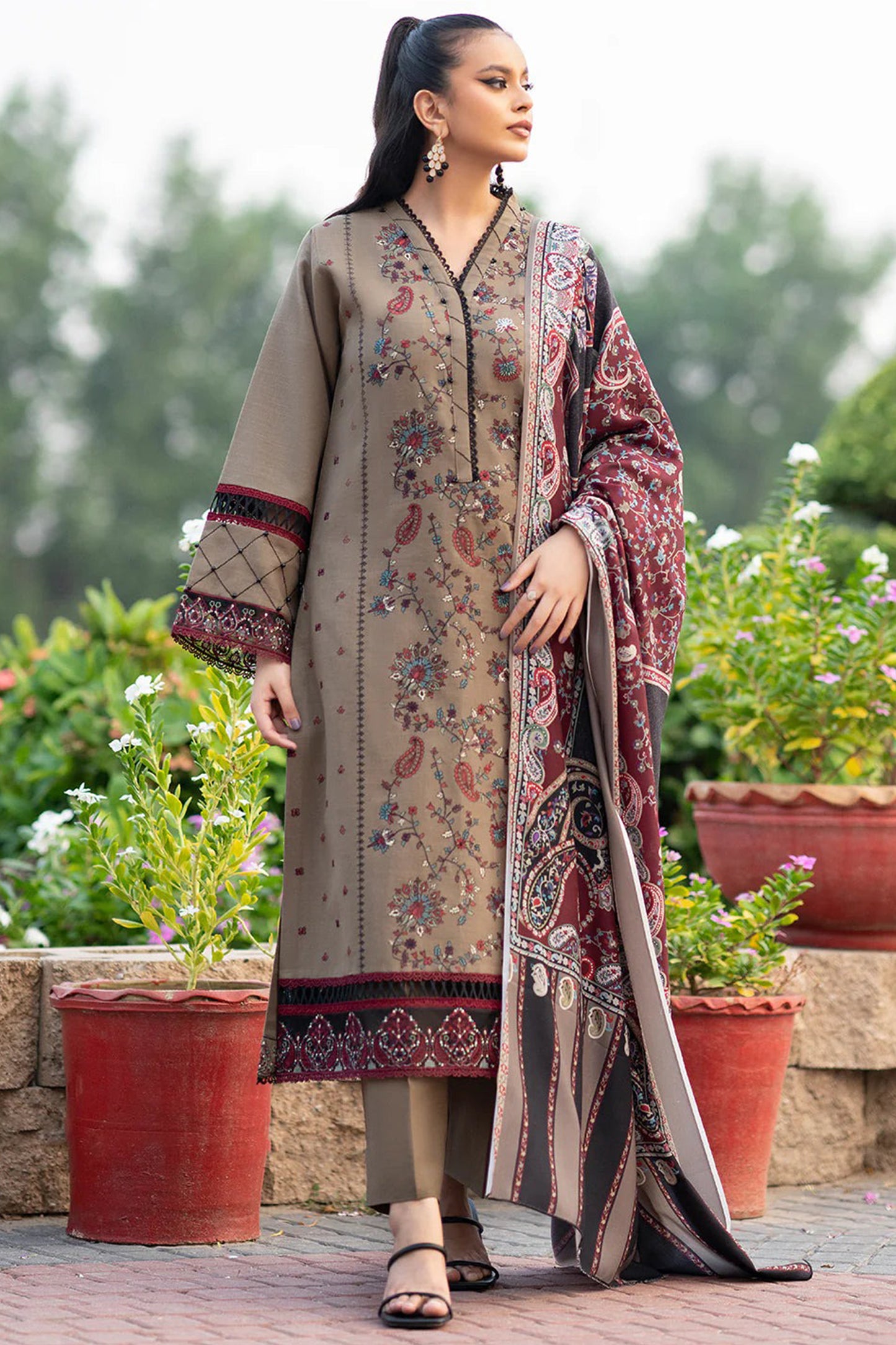 QN617-WINTER 3PC Dhannak Embroidered suit with Printed Shawll