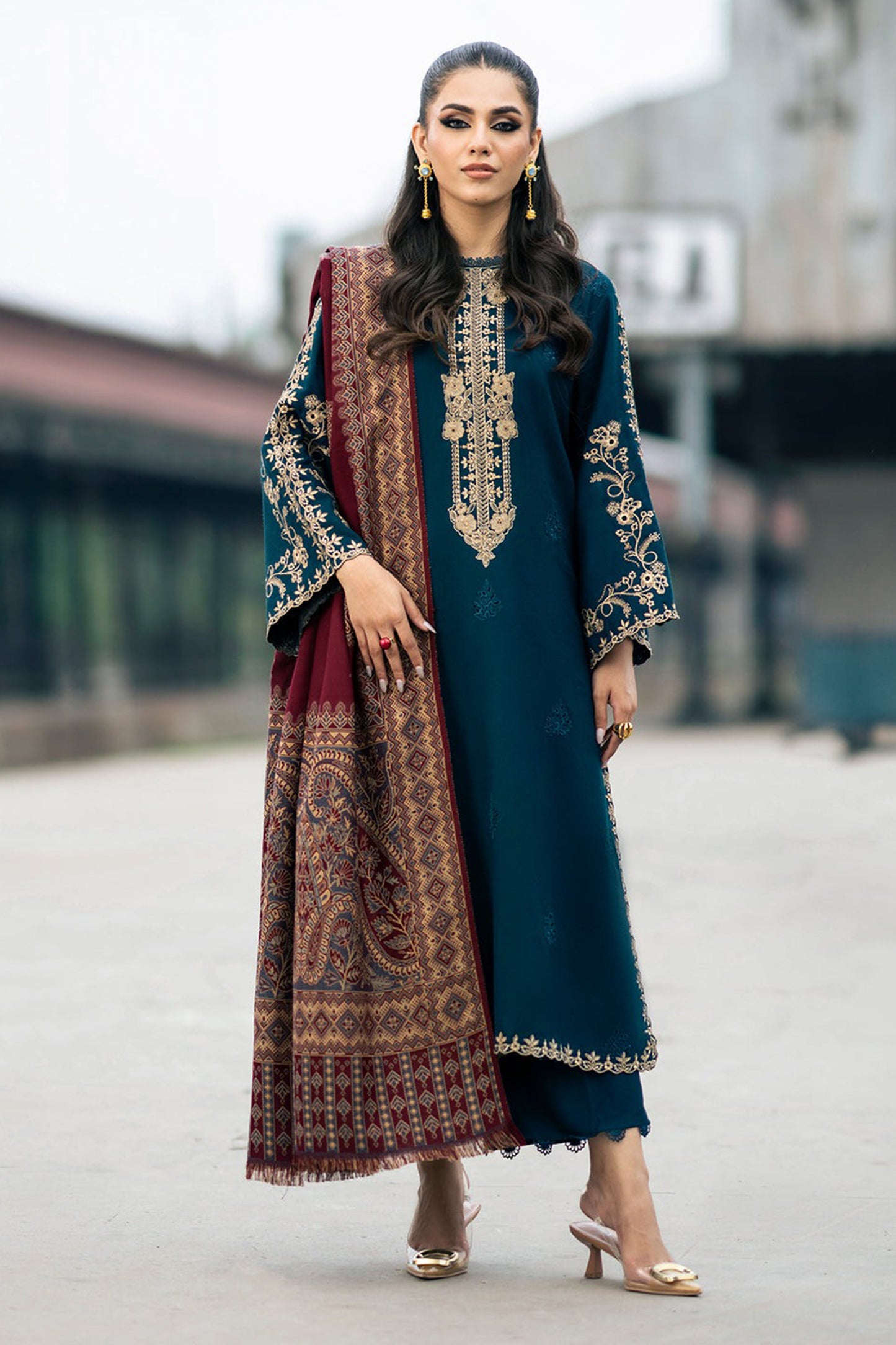 Jazmin - Winter 3PC Dhanak Embroidered Suit -QN1109