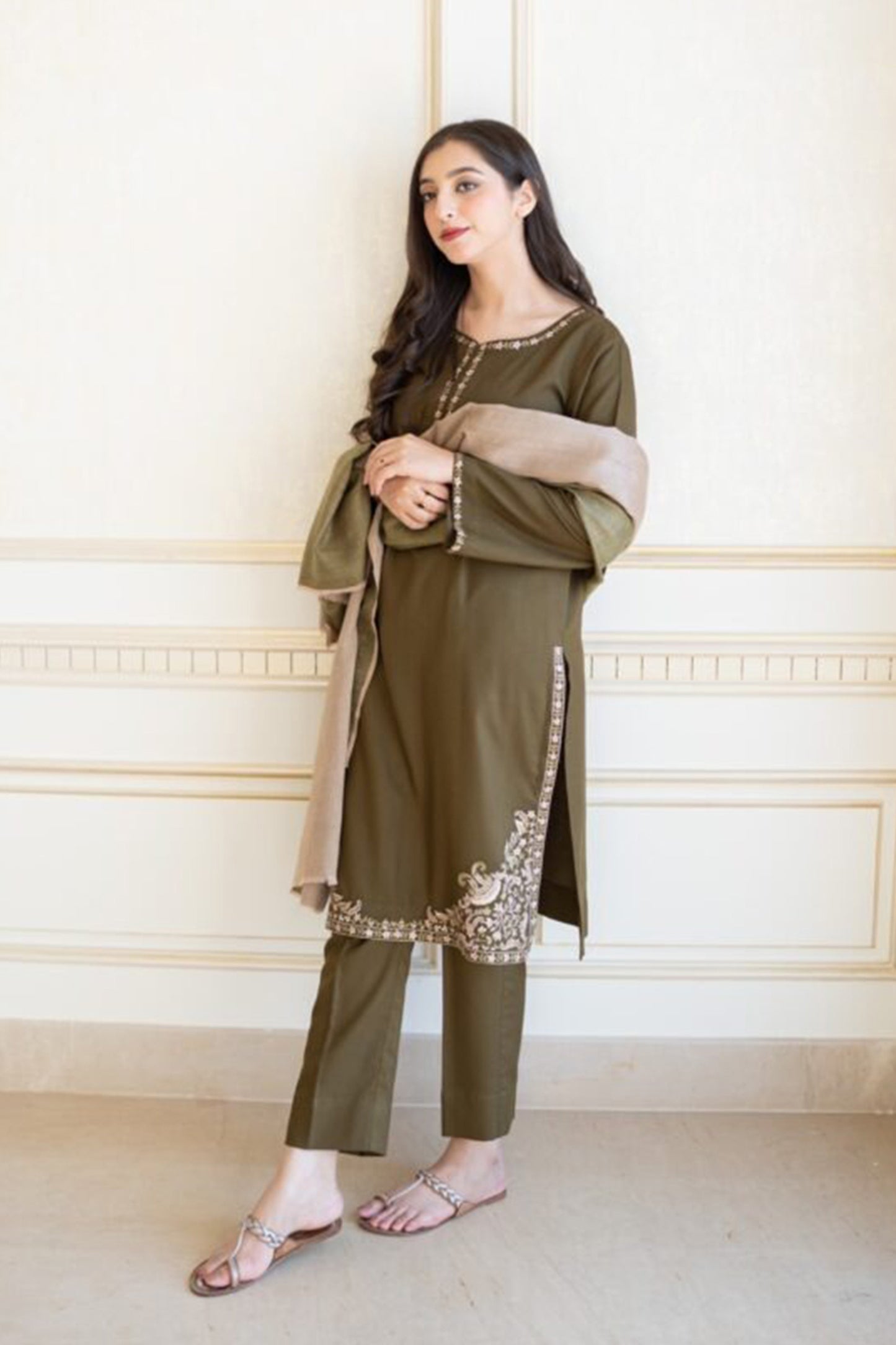QN612-WINTER 3PC Dhanak suit with Embroidered Shawll
