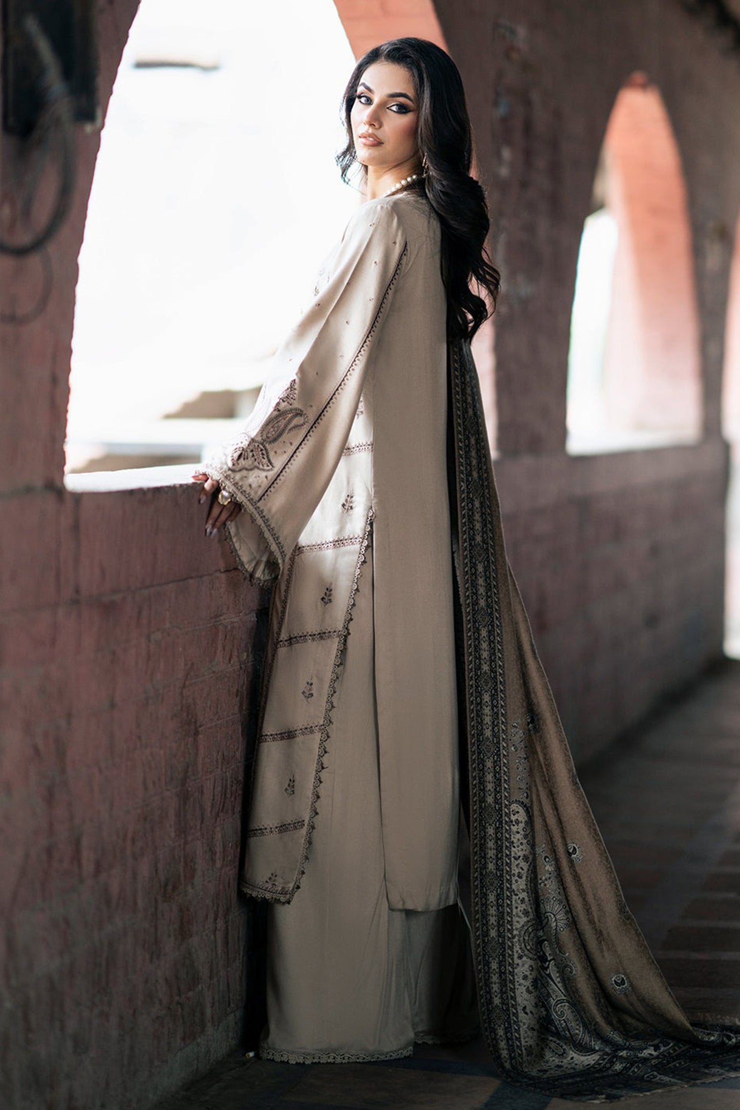 Jazmin - Winter 3PC Dhanak Embroidered Suit -QN1117