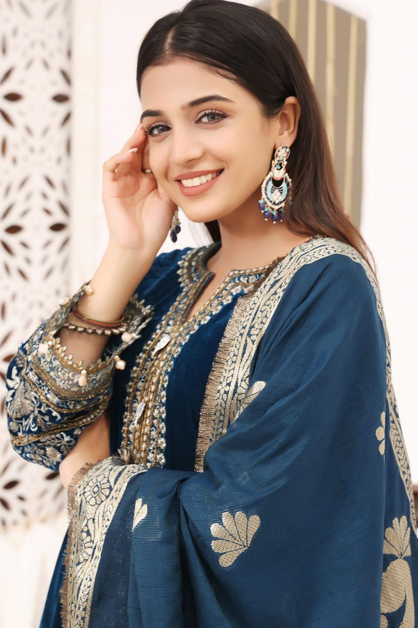 QN1112 -WINTER Velvet Embroidered with Printed organza duppatta Winter Collection