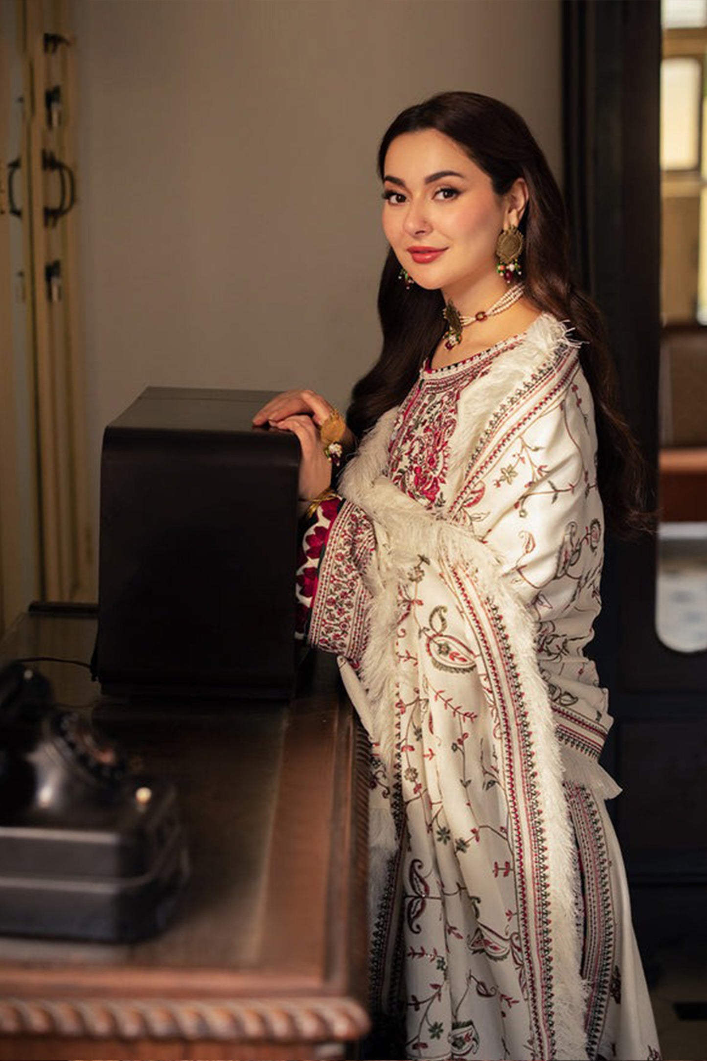 QN1120-Winter ASIM JOFA-3PC DHANAK EMBROIDERED SHIRT WITH DHANAK EMBROIDERED SHAWL