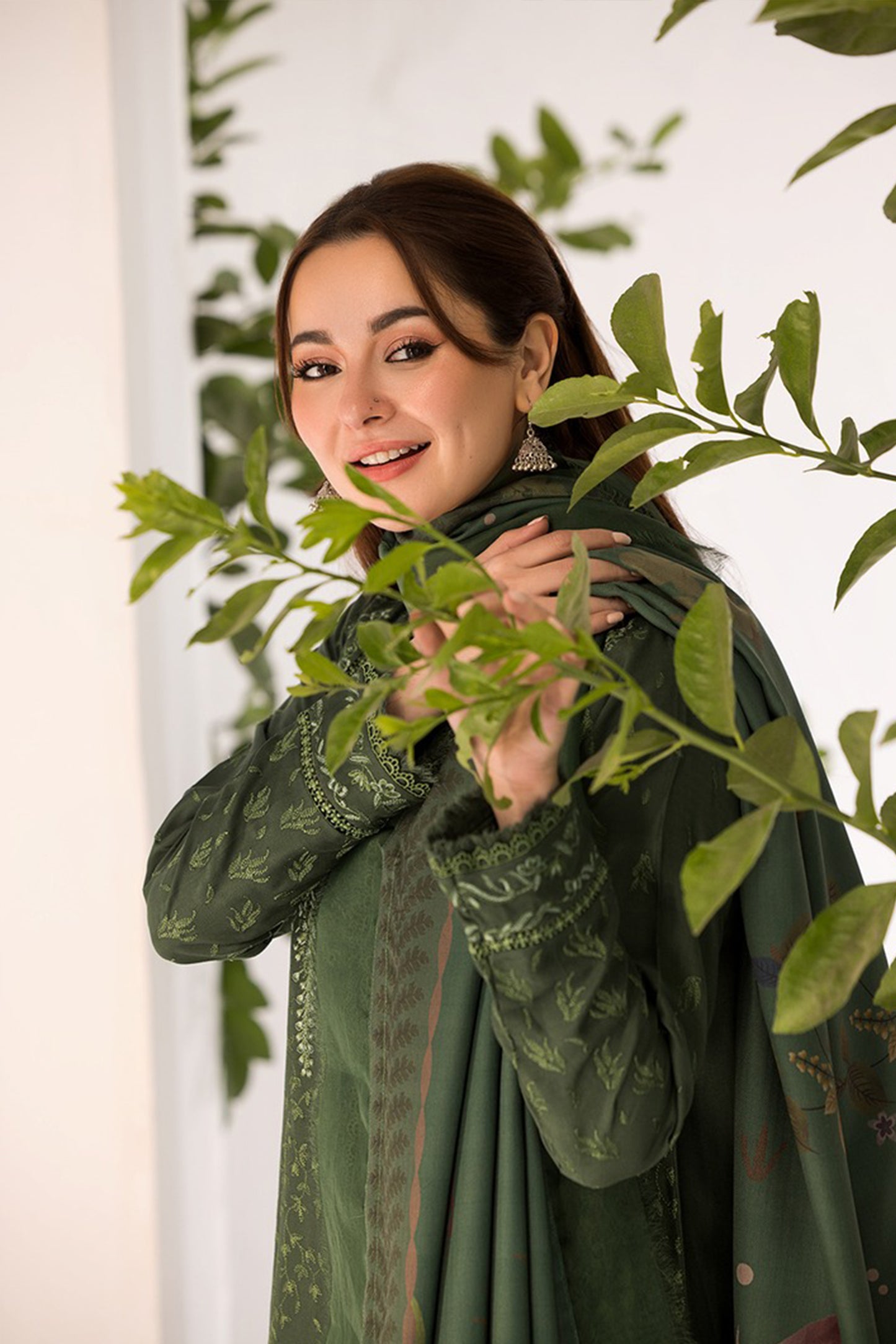 QN1122-winter SOBIA NAZIR- 3PC DHANAK EMBROIDERED SHIRT WITH WOOL PRINT SHAWL