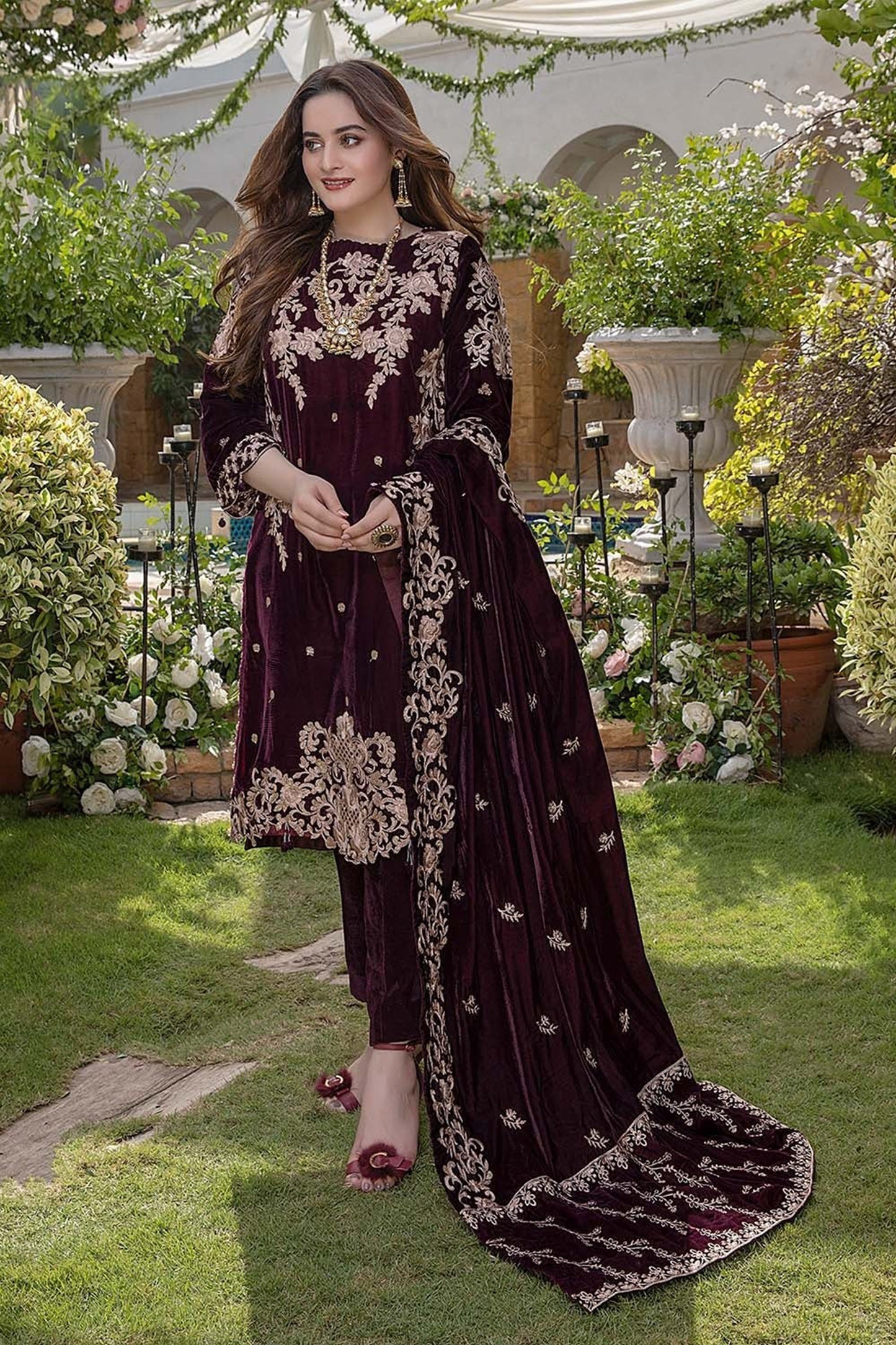 QN401-WINTER Embroidered Velvet Three piece With Velvet Shawl Winter Collection