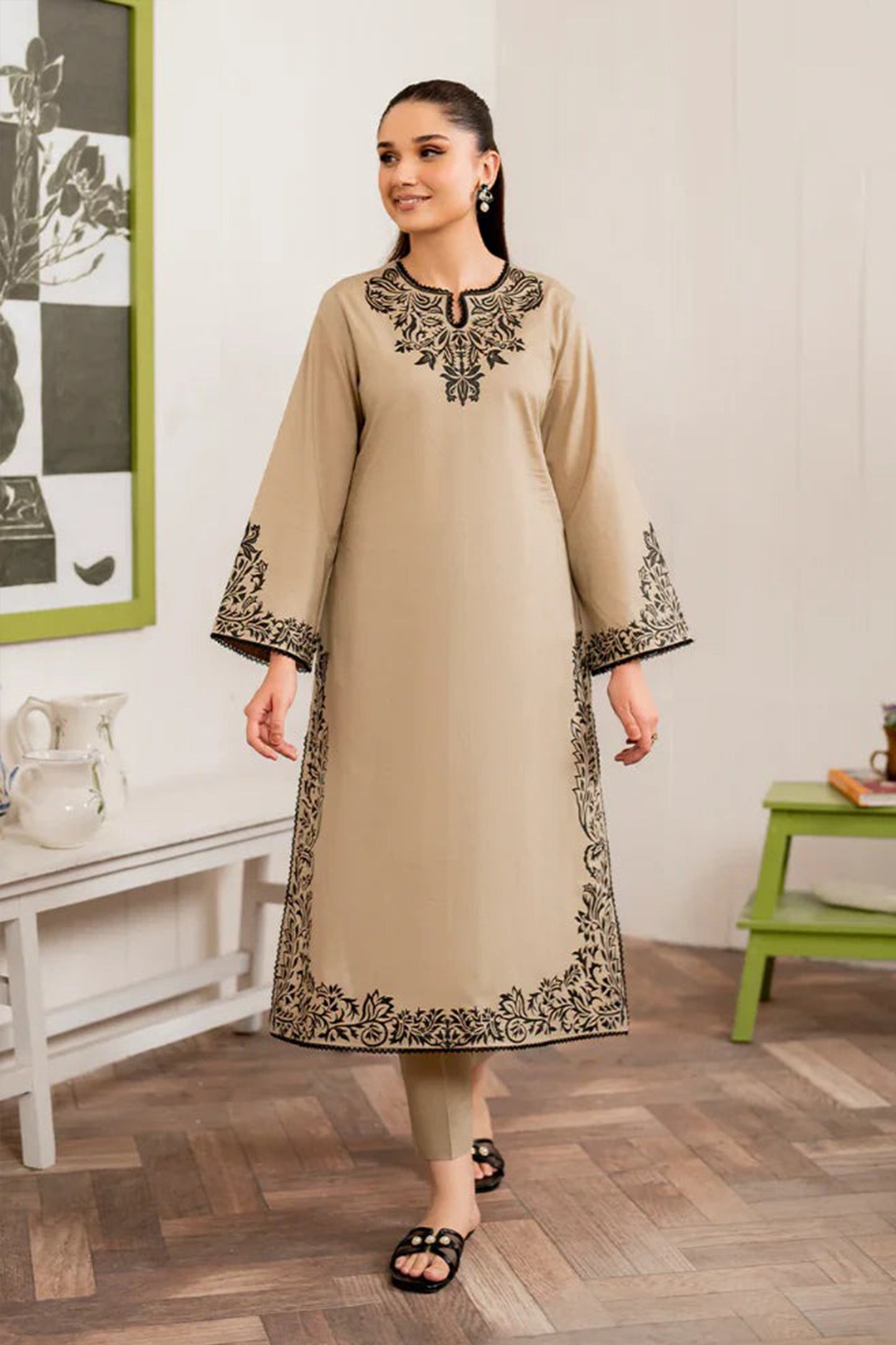 QN913-WINTER 3PC Dhannak Embroidered suit with Printed Shawll