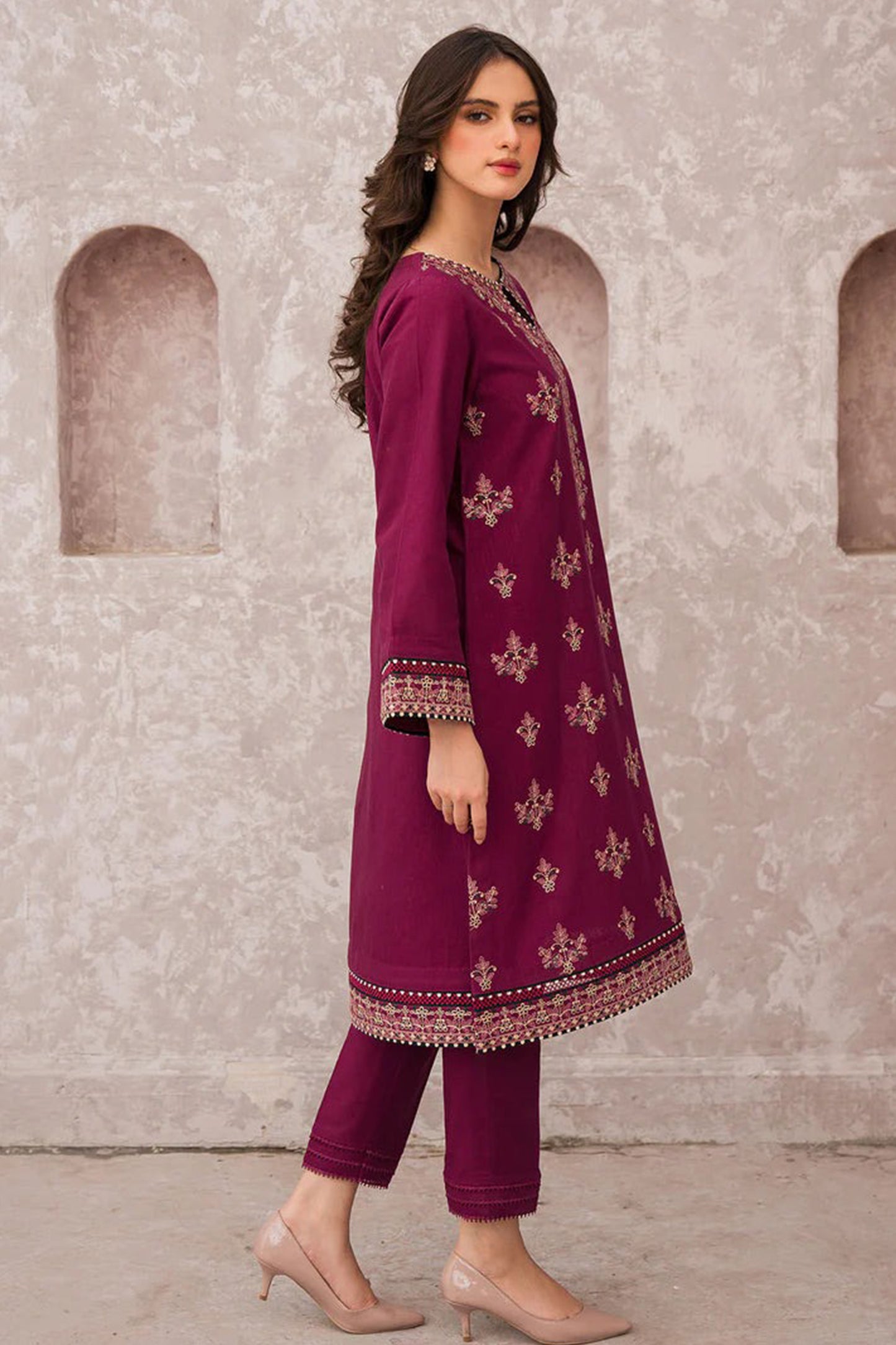 QN619-WINTER 3PC Dhannak Embroidered suit with Printed Shawll