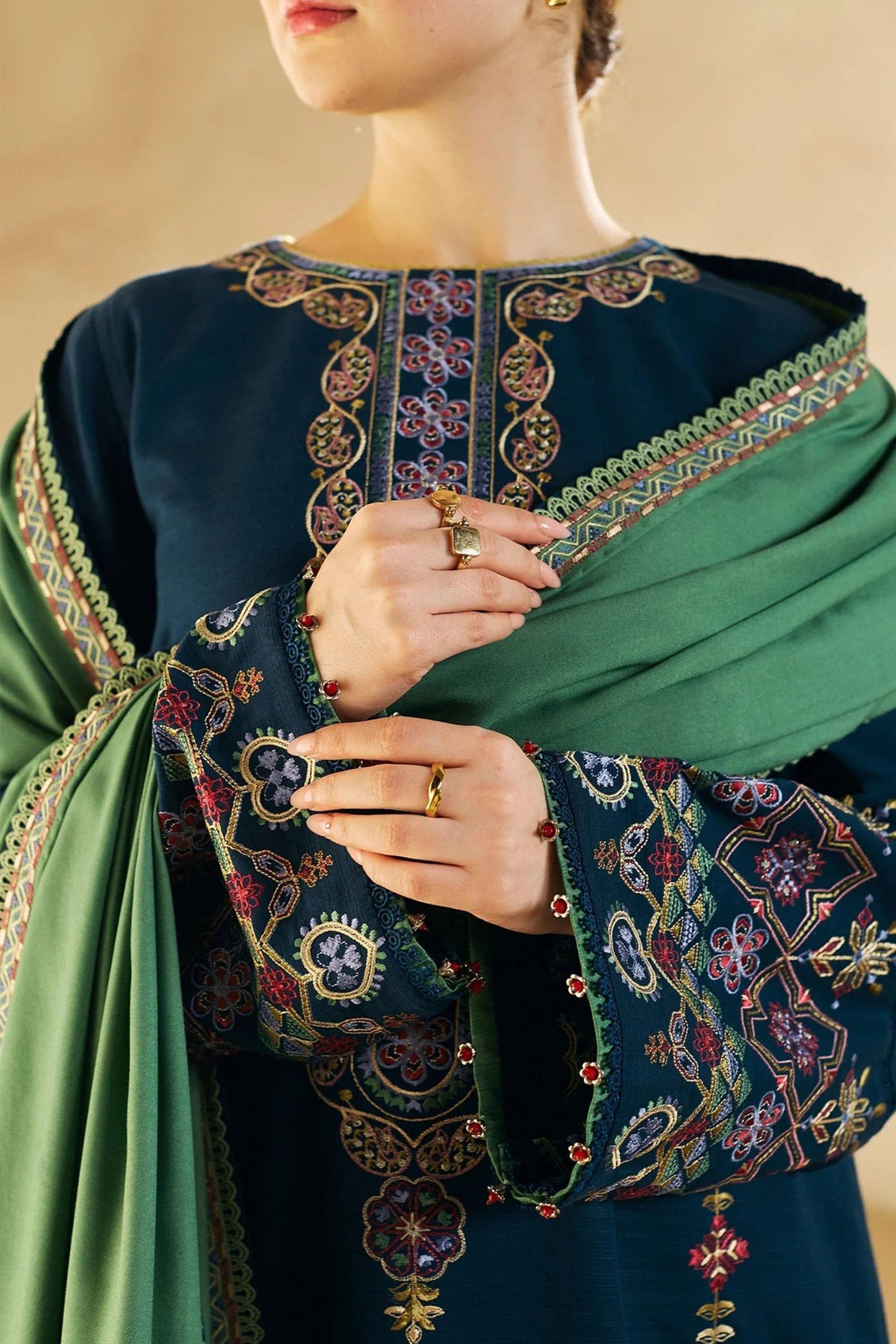 QN590-Winter 3-Pc Embroidered Dhanak Suit with Heavy Embroidered Dhanak Shawll