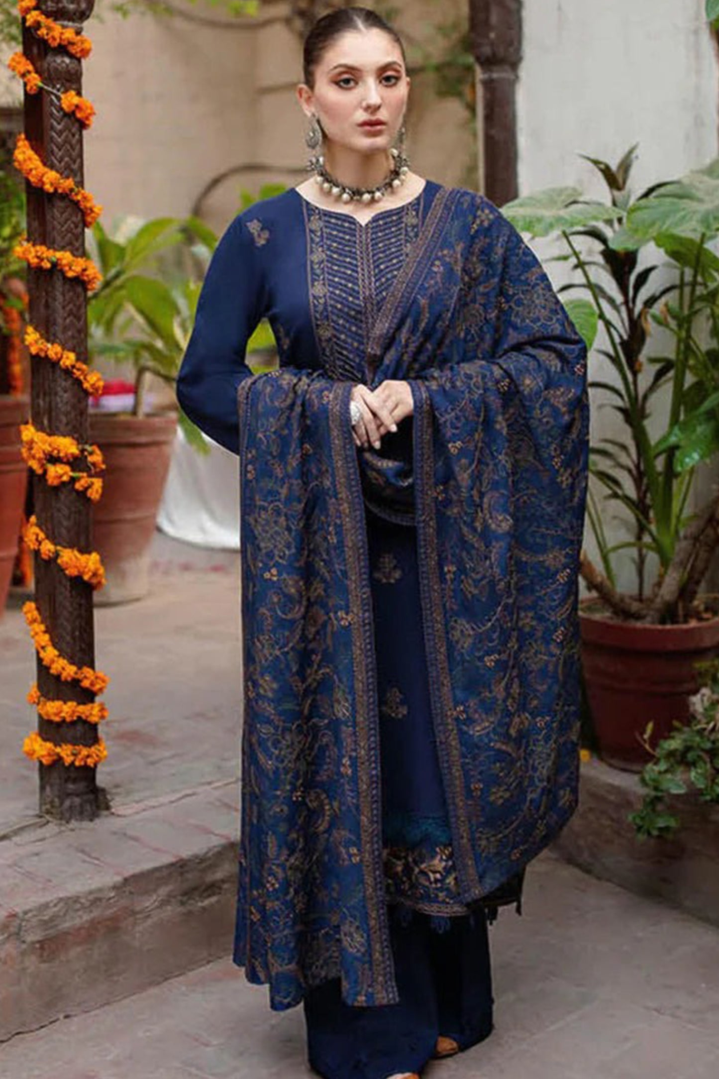 QN609-WINTER 3PC Embroidered Shirt With Heavy Embroidered Dhanak Shawl