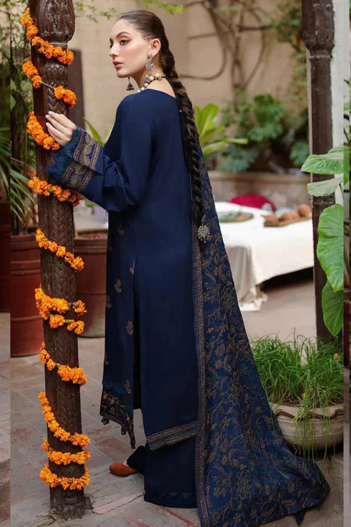 QN609-WINTER 3PC Embroidered Shirt With Heavy Embroidered Dhanak Shawl