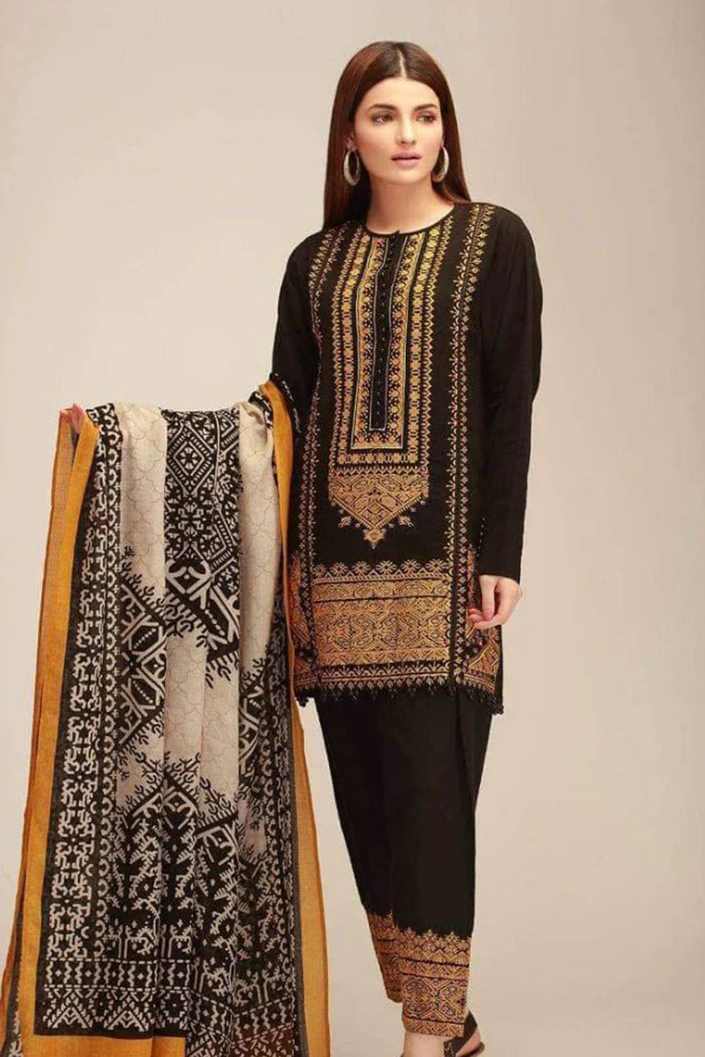 QN424-WINTER UNSTITCHED 3PC Khaddar Embroidered Suit with Printed Wool Shawll