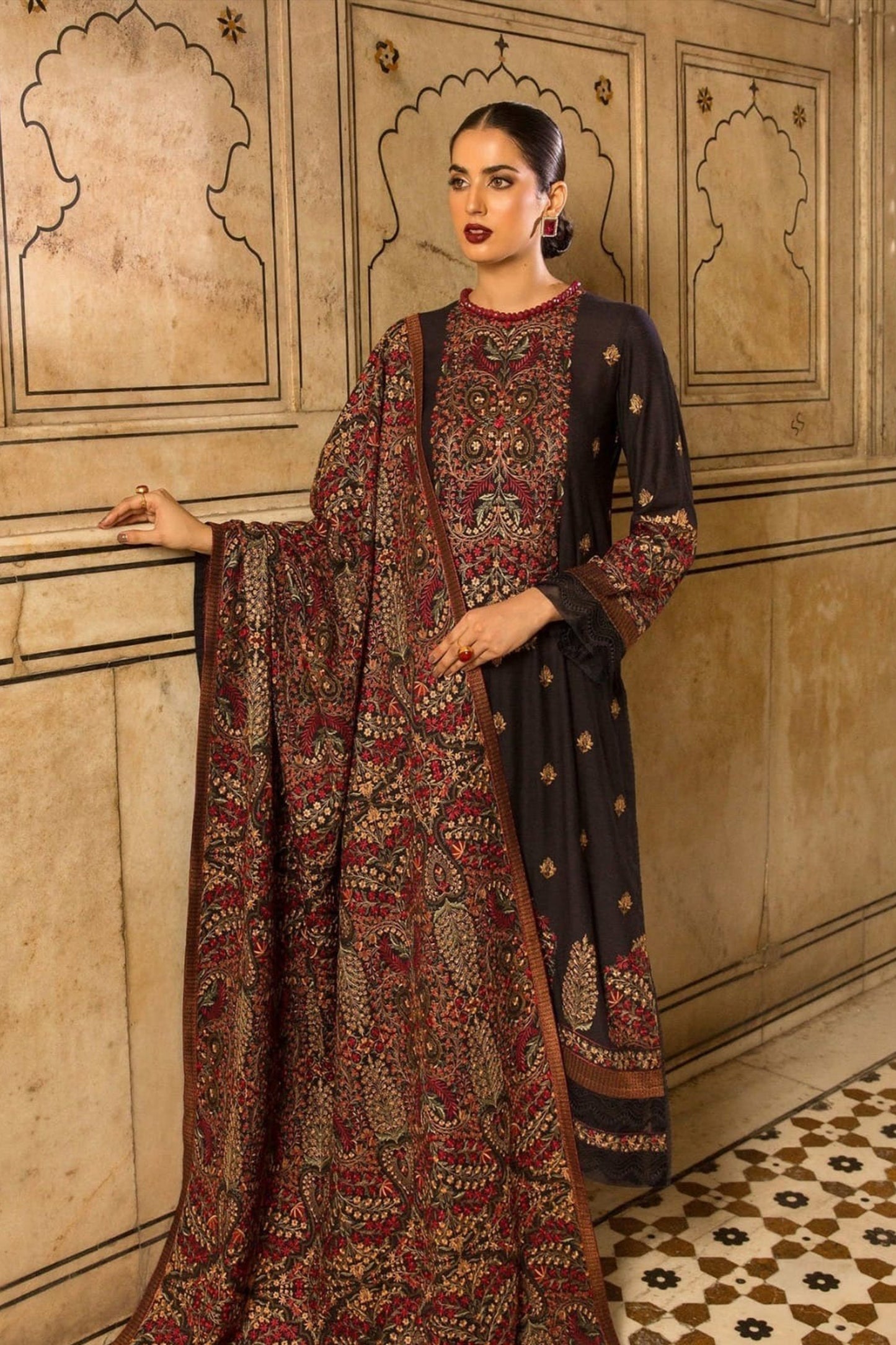 QN546-WINTER 3-Pc Embroidered Dhanak Suit with Heavy Embroidered Dhanak Shawll