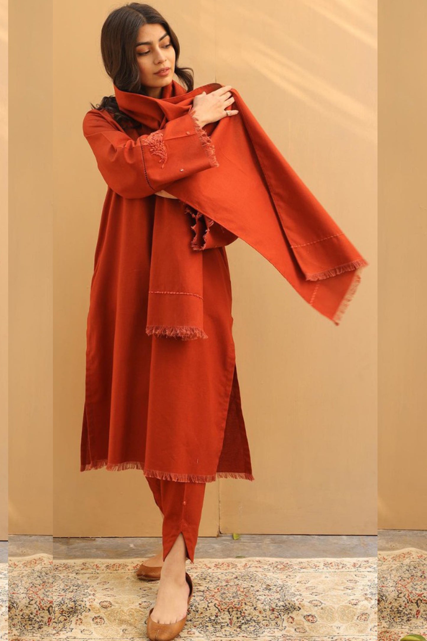 QN565-Winter 3PC Dhannak Embroidered Suit with Dhanak Embroidered Shawll