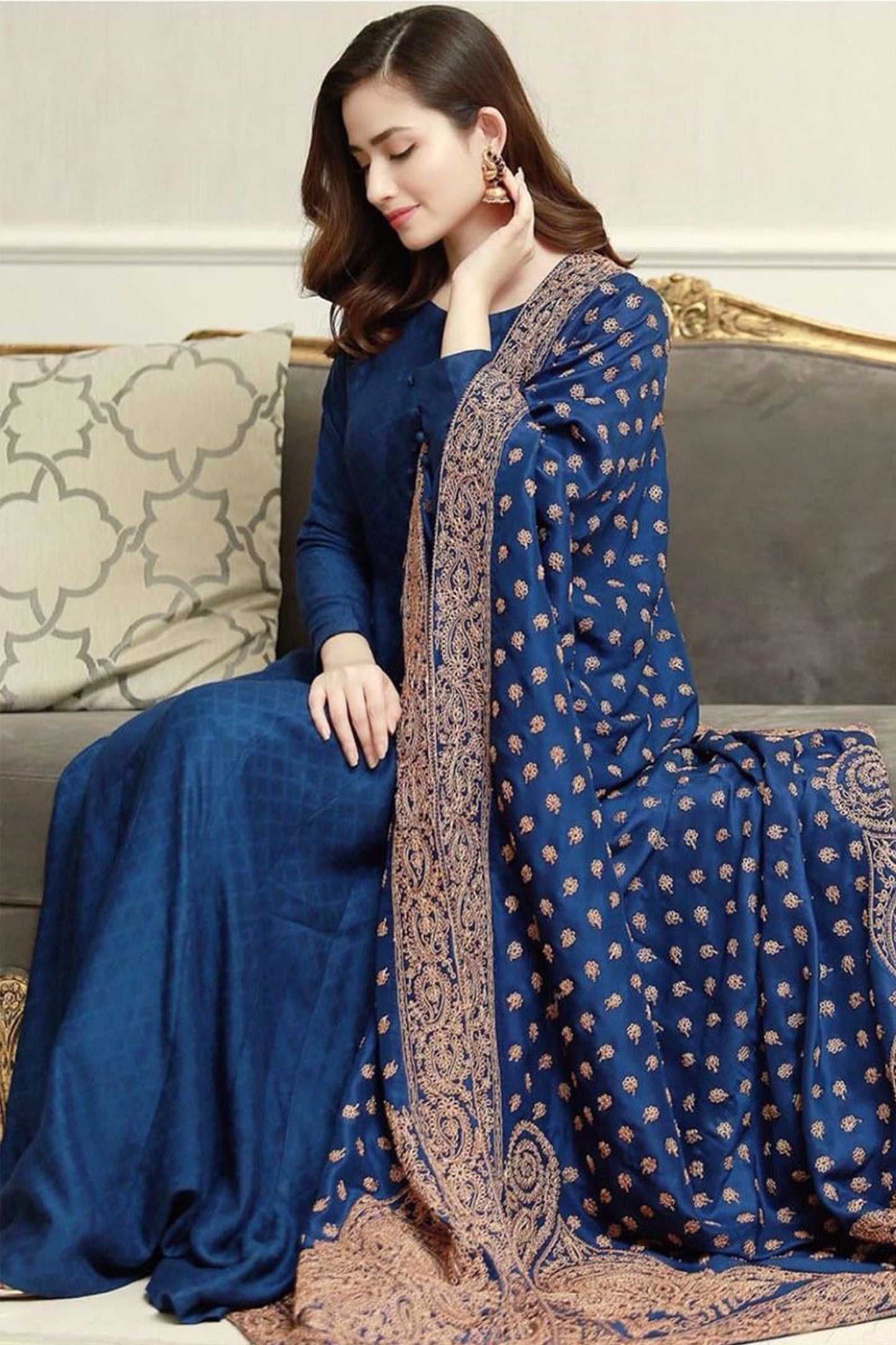 QN408- WINTER Linen Suit with Heavy Embroidered Linen Shawl