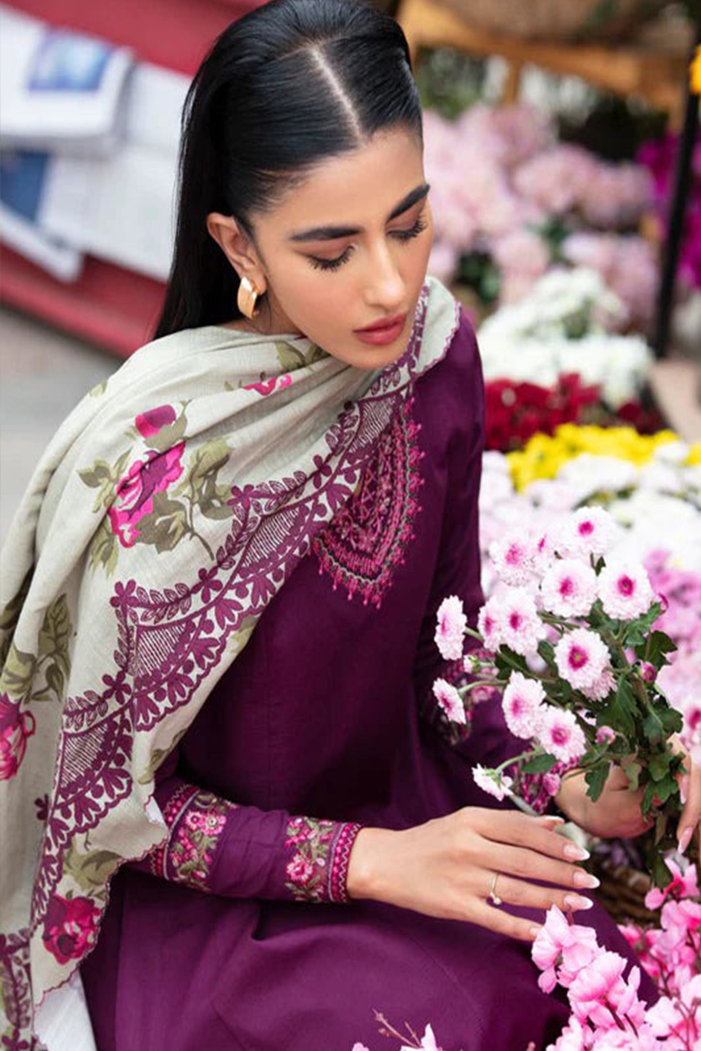 QN581-WINTER 3PC Dhannak Embroidered suit with Printed Shawll