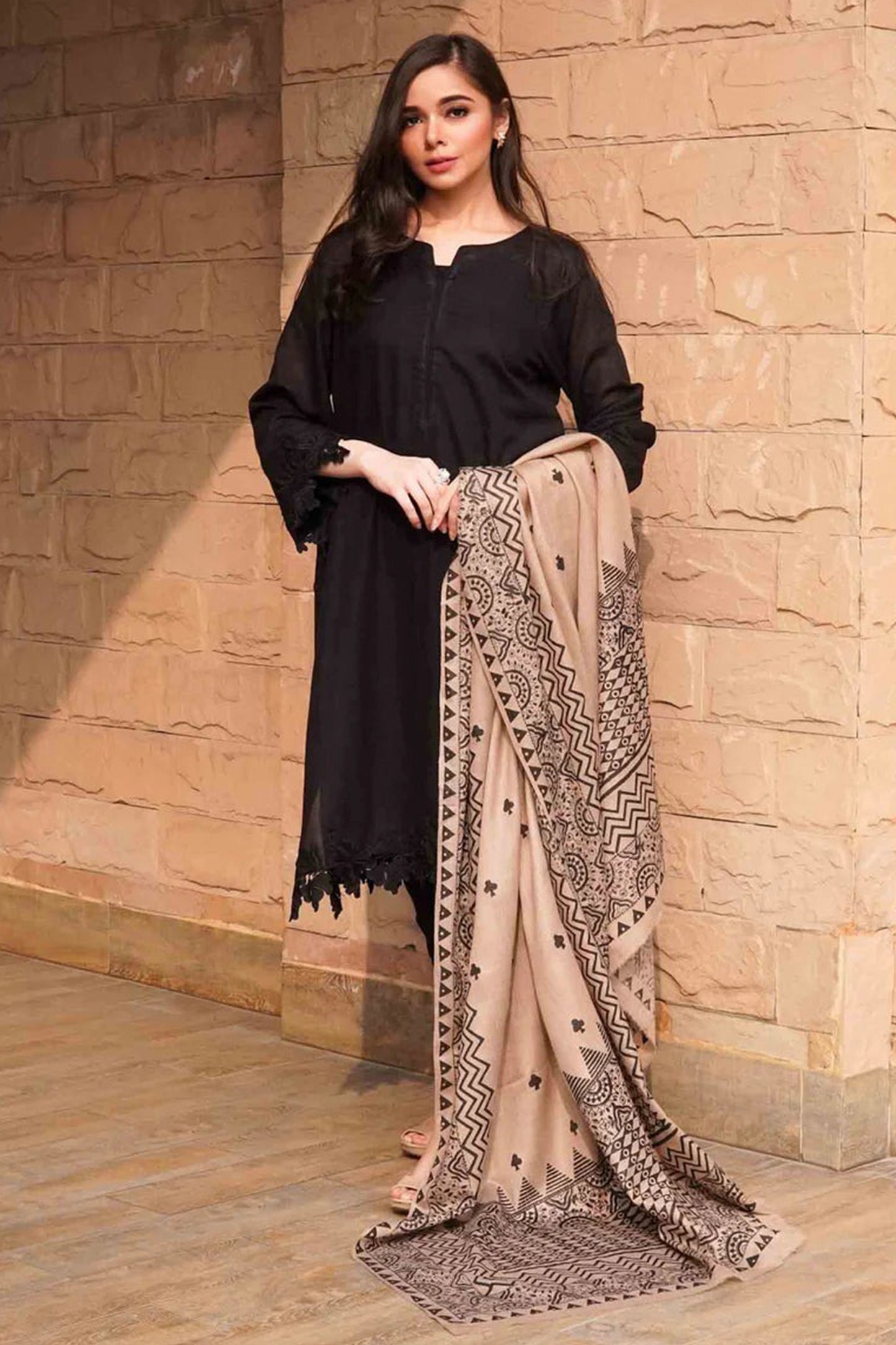 QN557-3PC Dhannak Winter Embroidered suit with Printed Shawll