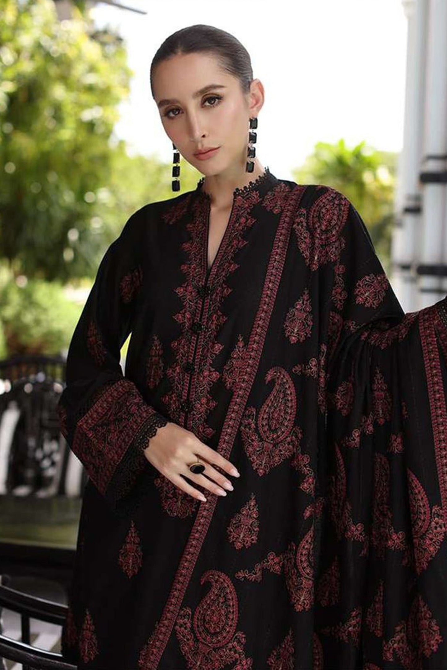 QN823-WINTER 3PC Dhannak Embroidered suit with Printed Shawll