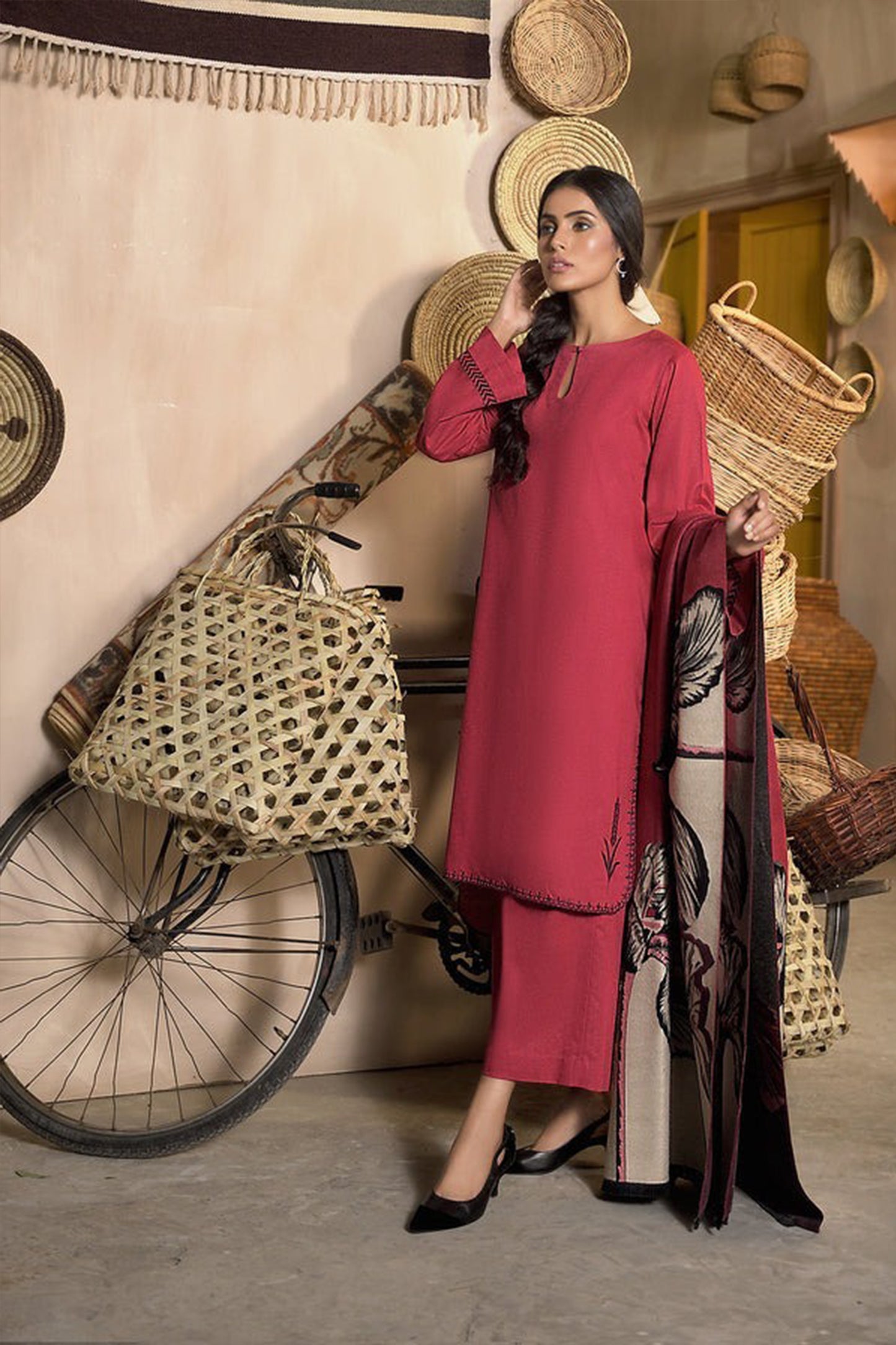 QN813-WINTER 3 Piece Dhanak Suit with digital printed wool shawll