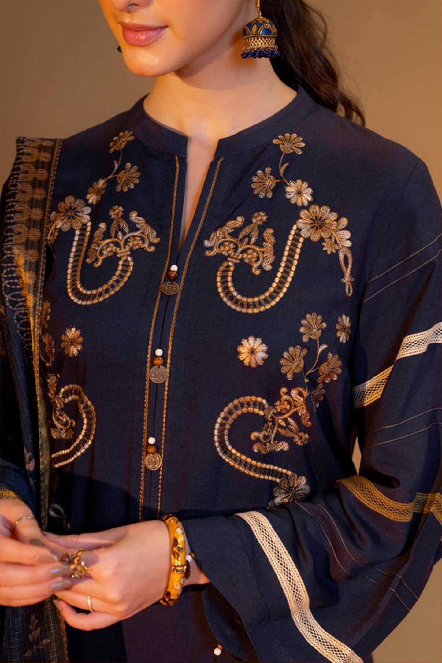 QN824-WINTER 3PC Dhannak Embroidered suit with Printed Shawll