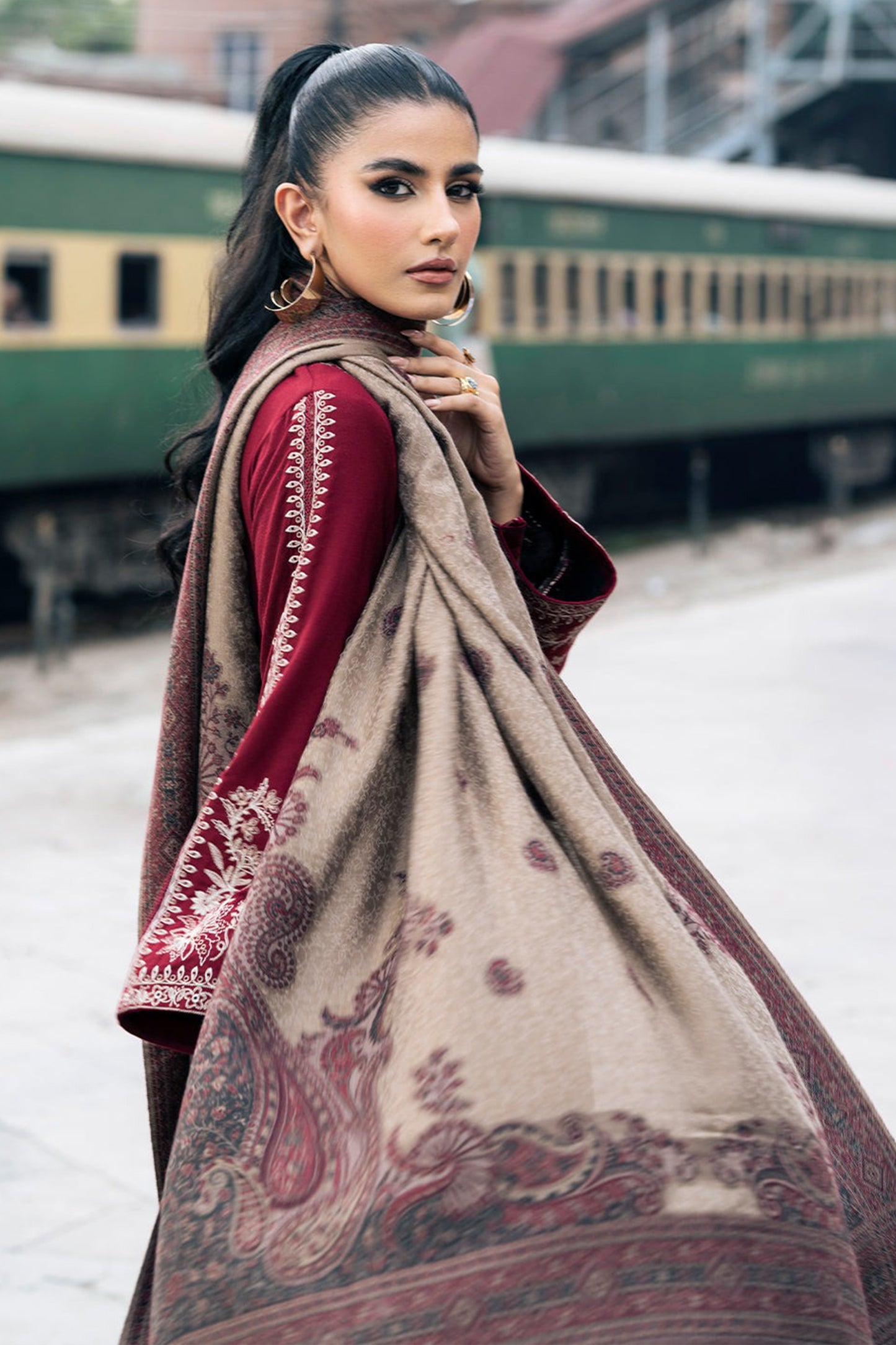 Jazmin - Winter 3PC Dhanak Embroidered Suit -QN1108