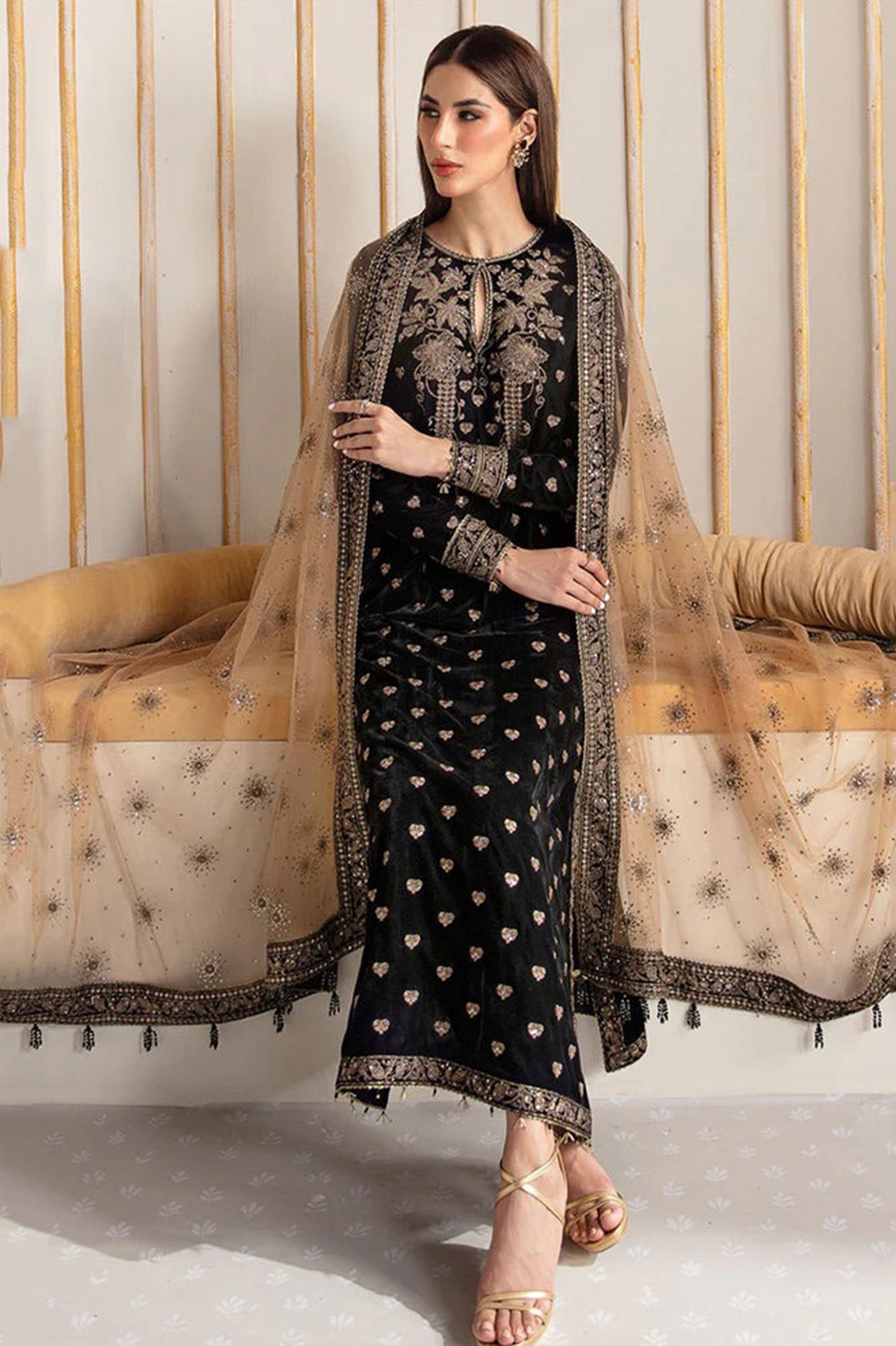 QN1114-Velvet Winter Embroidered 3 Piece Dress With Organza embroidered Dopata