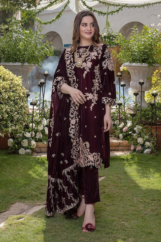 QN401-WINTER Embroidered Velvet Three piece With Velvet Shawl Winter Collection