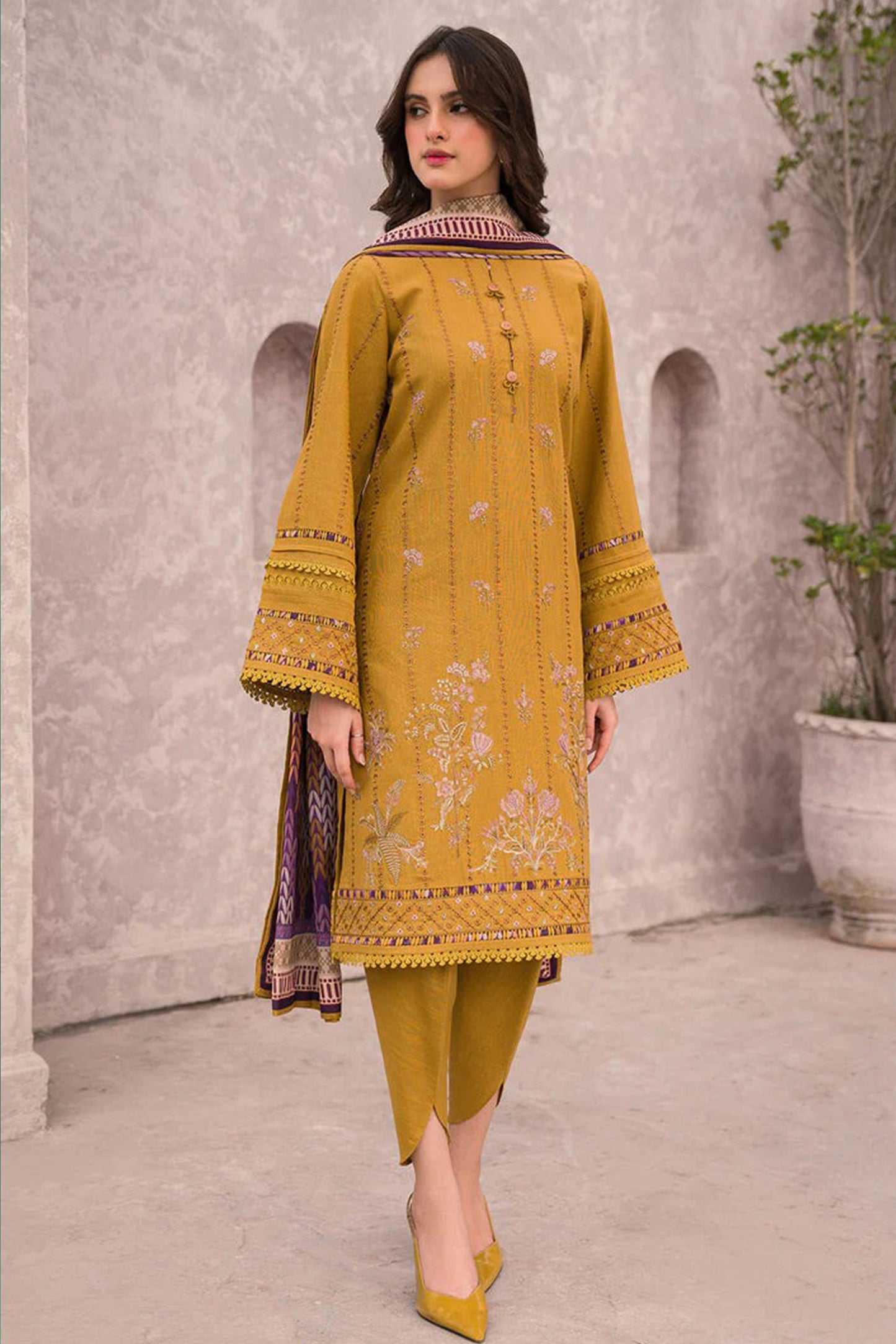 QN618-WINTER 3PC Dhannak Embroidered suit with Printed Shawll