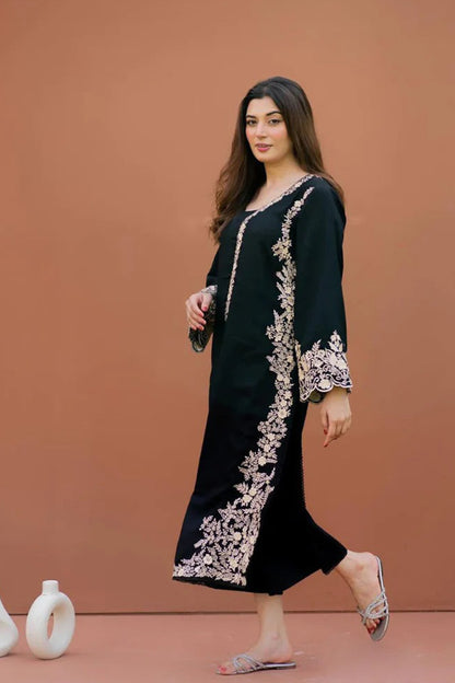QN939-2PC Dhanak Embroidered Suit