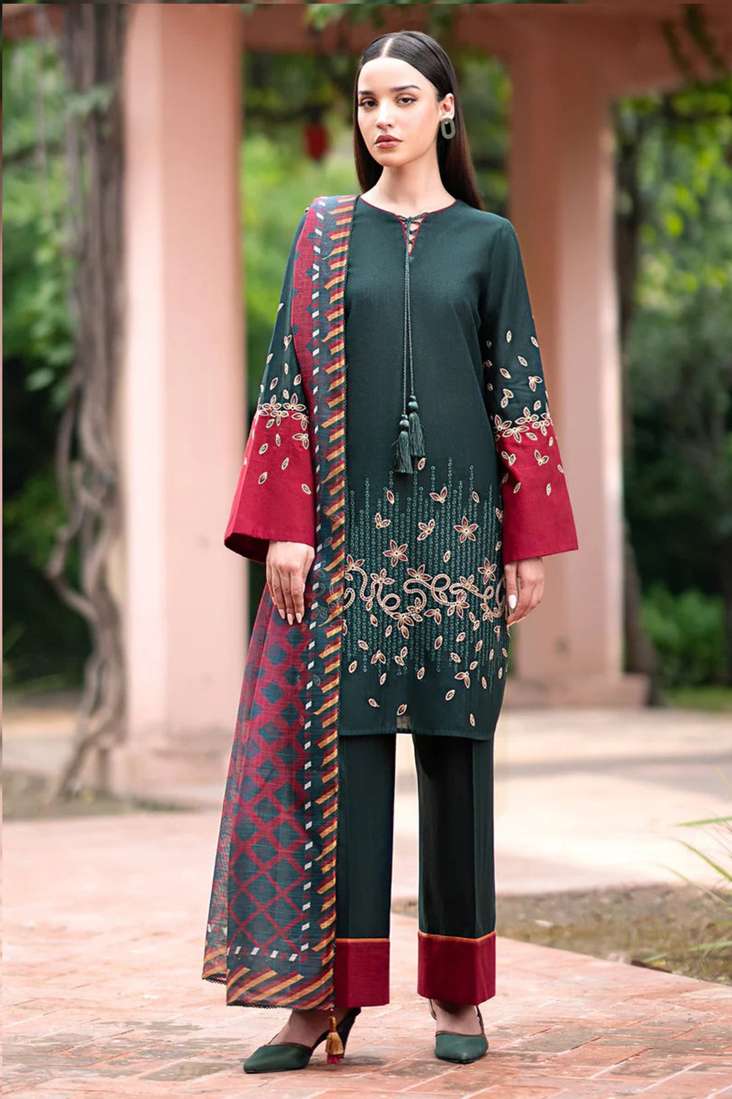 QN944-WINTER 3PC Dhannak Embroidered suit with Printed Shawll