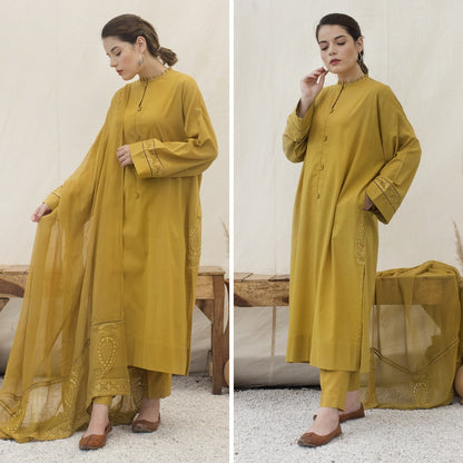 QN777-SUMMER 3PC Lawn Embroidered Shirt With Chiffon Embroidered Dupatta - Qirat Noman